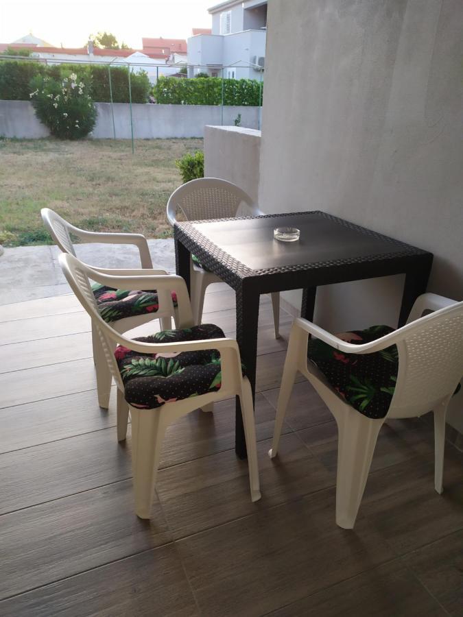 Apartmani Mira Nin Exterior photo