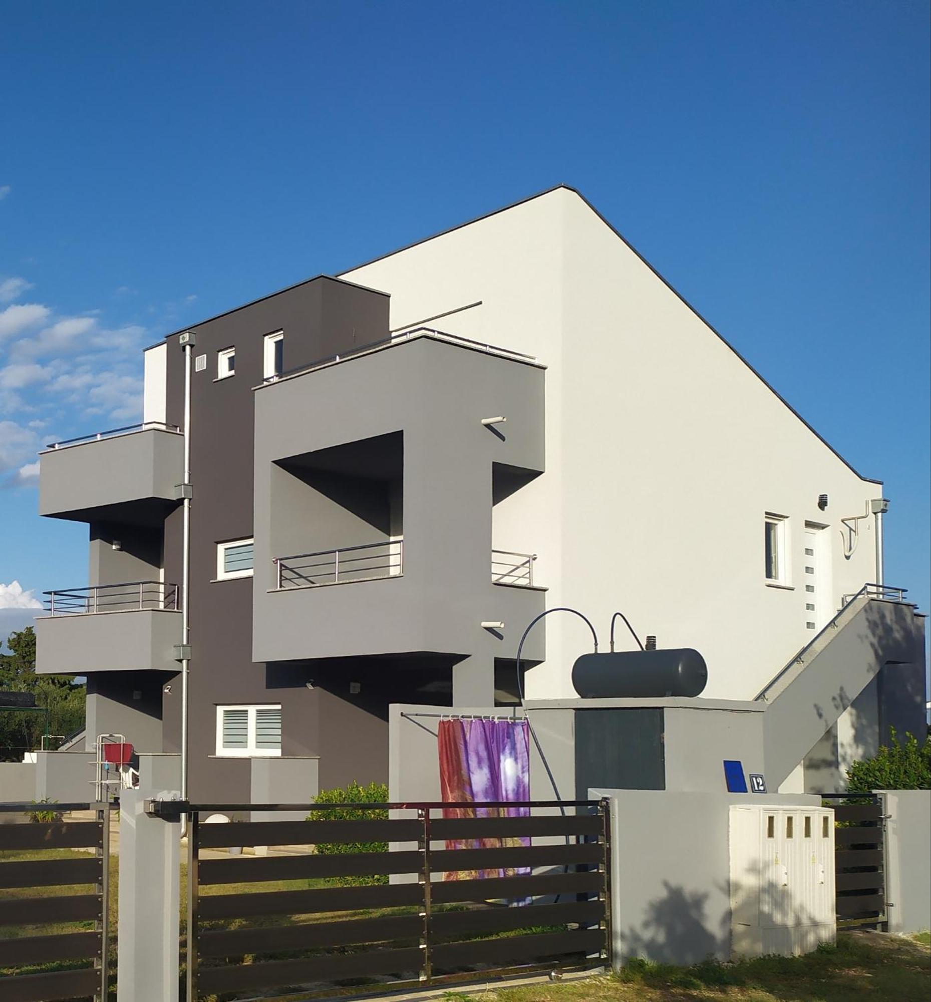 Apartmani Mira Nin Exterior photo